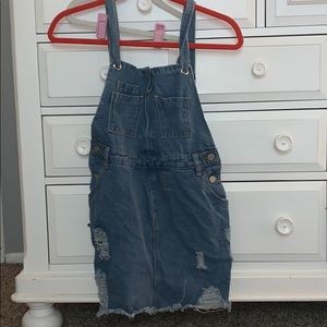 Overall dress